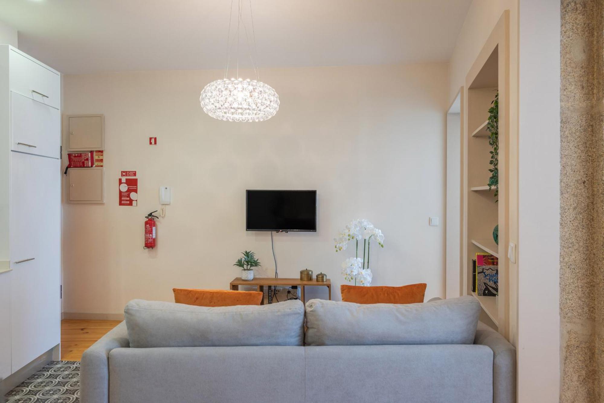 Lovely Charm House Downtown Porto Near Metro With Ac Ngoại thất bức ảnh